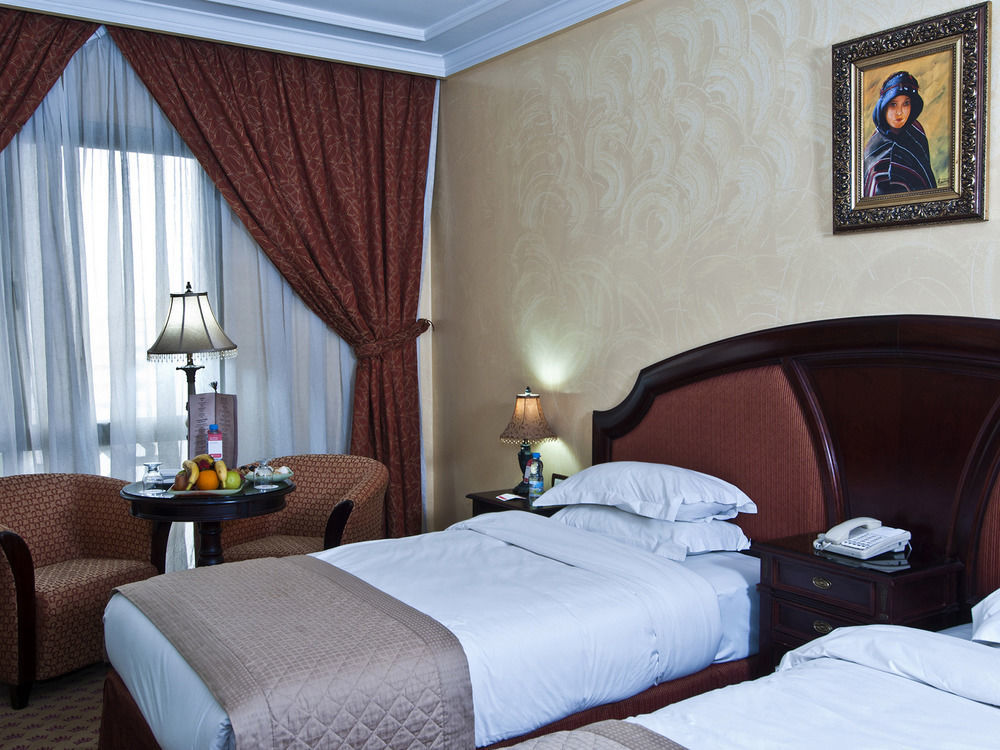فندق رمادا 5*